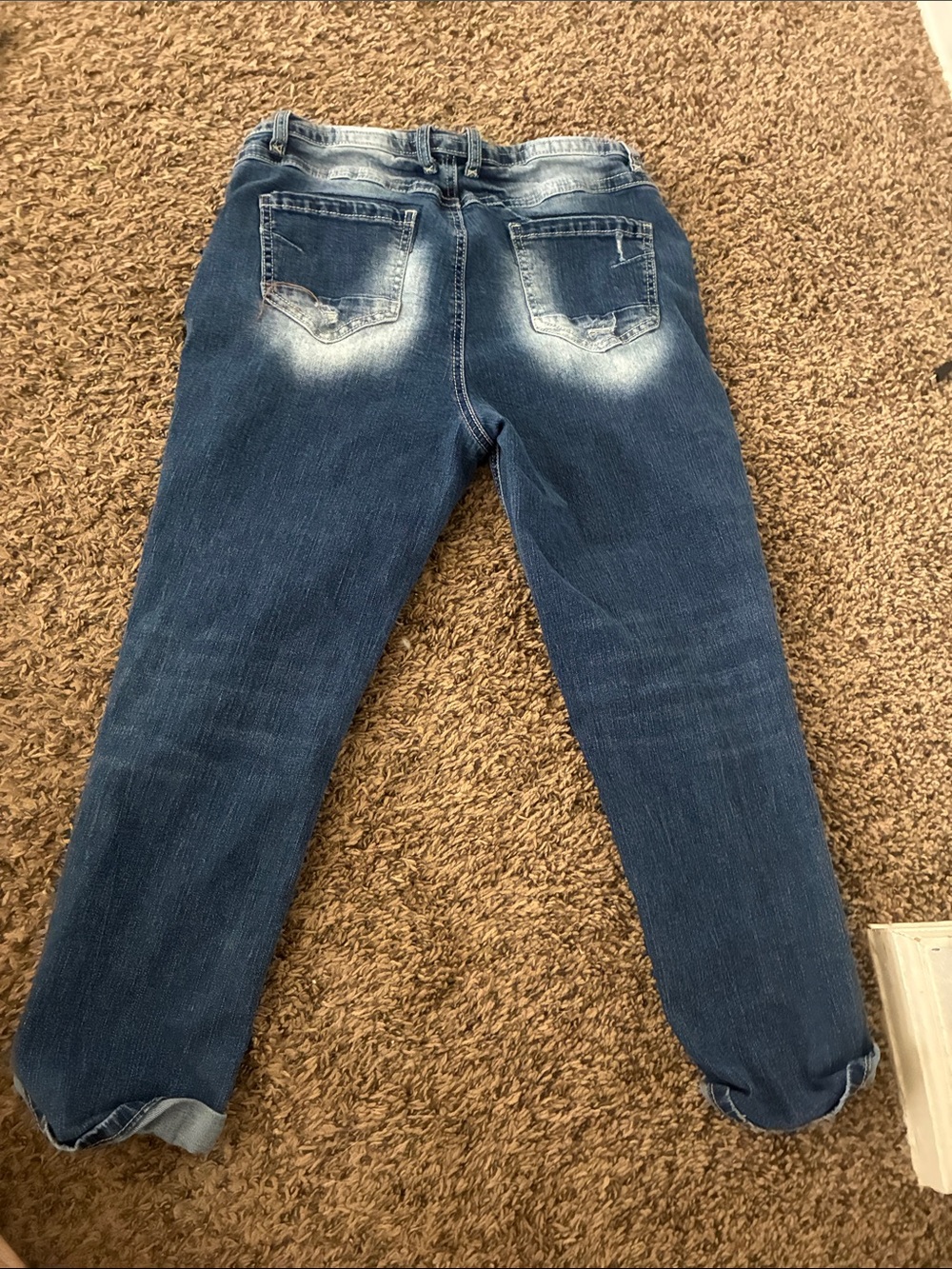 Classic Faded Blue Jeans - Picture 2 of 2